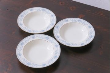 中古　ノリタケ(Noritake)　ブルーヒル(廃盤)　淡いブルーの花柄が可憐なスープ皿3枚セット(洋食器)