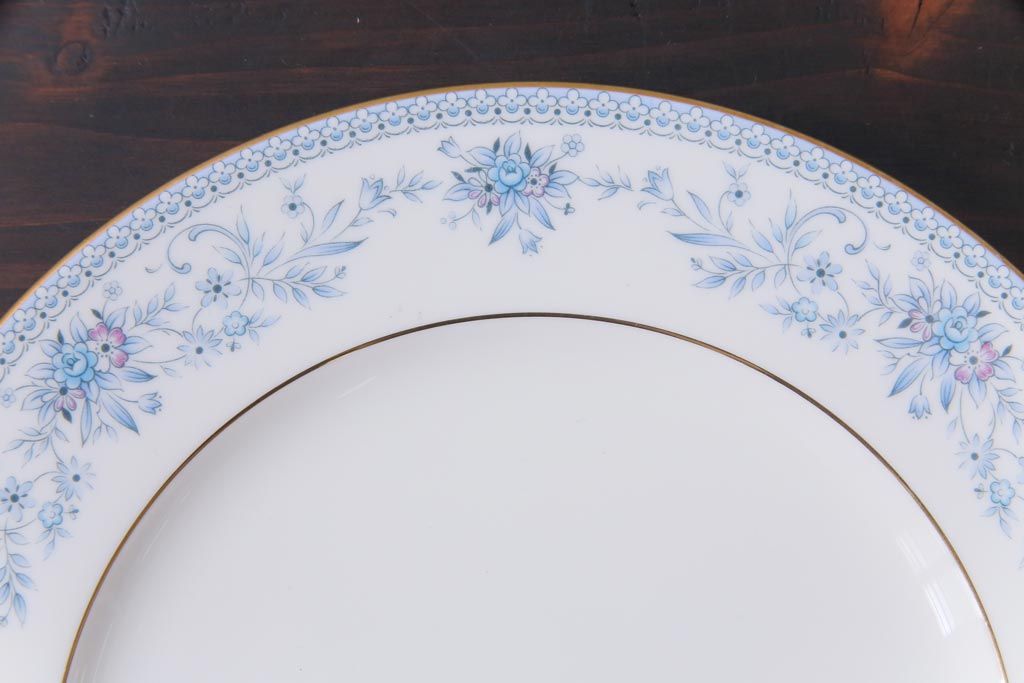 中古　ノリタケ(Noritake)　ブルーヒル(廃盤)　淡いブルーの花柄が可憐な中皿4枚セット(プレート、洋食器)