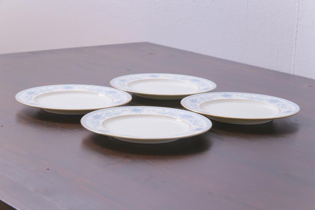 中古　ノリタケ(Noritake)　ブルーヒル(廃盤)　淡いブルーの花柄が可憐な小皿4枚セット(プレート、洋食器)