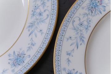 中古　ノリタケ(Noritake)　ブルーヒル(廃盤)　淡いブルーの花柄が可憐な小皿4枚セット(プレート、洋食器)
