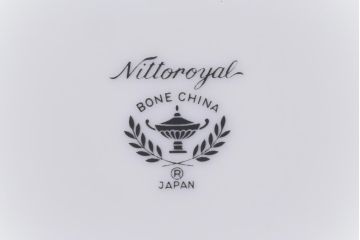 中古　ノリタケ(Noritake)　ブルーヒル(廃盤)　淡いブルーの花柄が可憐な小皿4枚セット(プレート、洋食器)