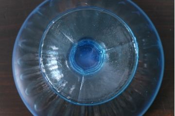 アンティーク雑貨　昭和レトロ　爽やかな色味の乳白暈し氷コップ2個セット(プレスガラス)