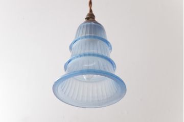 イギリスアンティーク　ティアードシェードがお洒落なペンダントライト(天井照明)