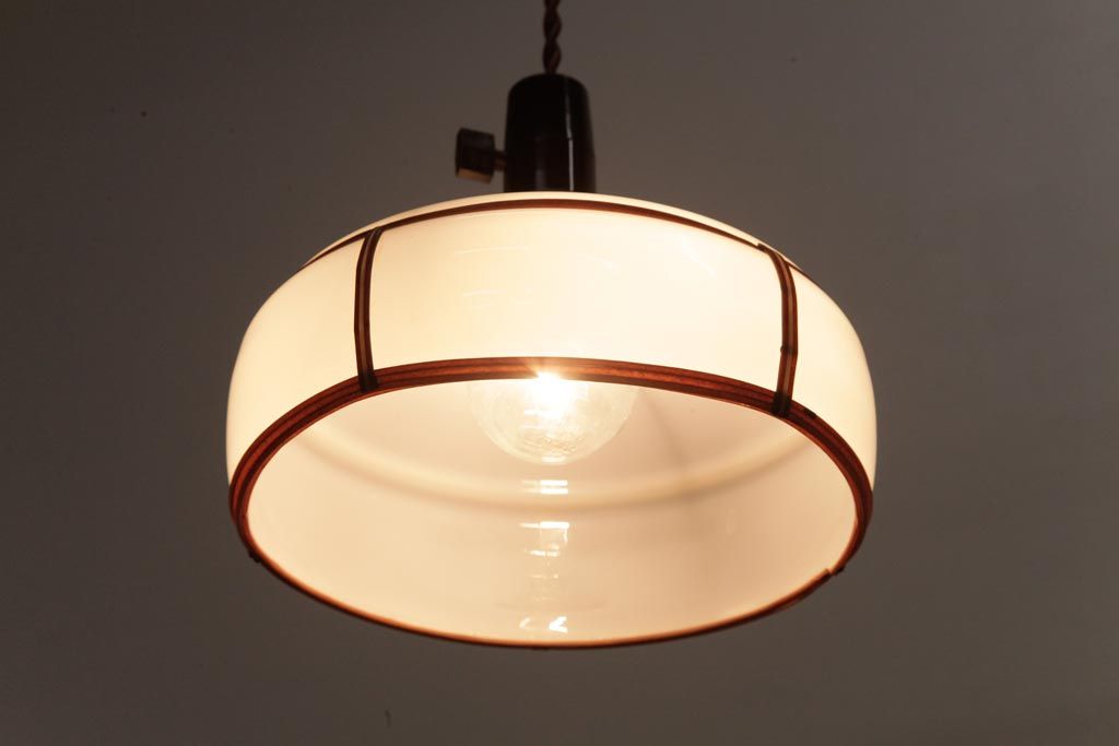 昭和レトロ　セルロイド巻　ノスタルジックな吊り下げ照明(天井照明)