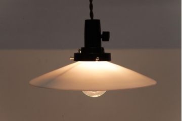 昭和レトロ　戦前　昔懐かしいデザインの平笠シェード(吊り下げ照明、天井照明、ペンダントライト)(3)