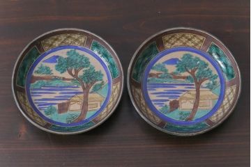 古民具・骨董　明治大正期　山水図が描かれた九谷焼色絵皿2枚セット(小皿)(2)