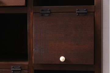 ラフジュ工房オリジナル　古材リメイク　4×4マス　互い違いのパタパタ扉がお洒落な鉄脚付きマス目棚(収納棚、戸棚、ロッカー、キャビネット)(R-034285)