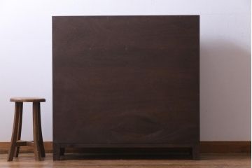 ラフジュ工房オリジナル　古材リメイク　4×4マス　互い違いのパタパタ扉がお洒落な脚付きマス目棚(収納棚)(1)