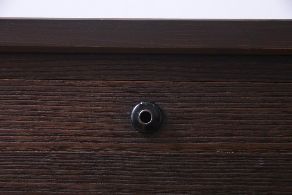 レトロ家具　和製アンティーク　味のある箪笥をリメイクしたレトロなリビングボード・3段(箪笥ローボード、テレビボード)