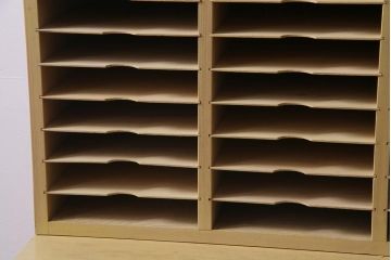 レトロ家具　昭和レトロ　大容量　棚板が全て取り外せる使い勝手抜群の書類収納棚(カルテケース、レターラック、書類ケース、カルテ棚)(R-034294)