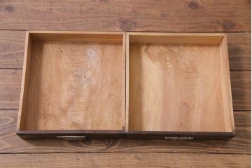 アンティーク家具　和製アンティーク　栗材　上手物　シックな佇まいが魅力的なシャッター扉の収納棚(蛇腹、ローボード、書類ケース)