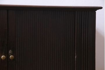 アンティーク家具　和製アンティーク　栗材　上手物　シックな佇まいが魅力的なシャッター扉の収納棚(蛇腹、ローボード、書類ケース)