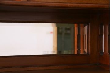 アンティーク家具　フランスアンティーク　マホガニー　大振り　品格と高級感が漂うキッチンボード(キャビネット、食器棚、収納棚)