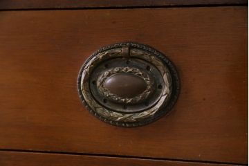 アンティーク家具　フランスアンティーク　マホガニー　大振り　品格と高級感が漂うキッチンボード(キャビネット、食器棚、収納棚)