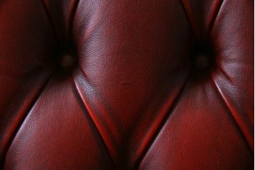 中古　イタリア　Orsi Angelo社　本革　抜群の存在感を放つエレガントな3人掛けソファ