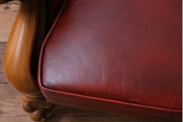 中古　イタリア　Orsi Angelo社　本革　抜群の存在感を放つエレガントな3人掛けソファ