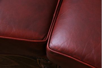 中古　イタリア　Orsi Angelo社　本革　抜群の存在感を放つエレガントな3人掛けソファ