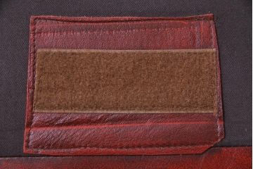 中古　イタリア　Orsi Angelo社　本革　抜群の存在感を放つエレガントな3人掛けソファ