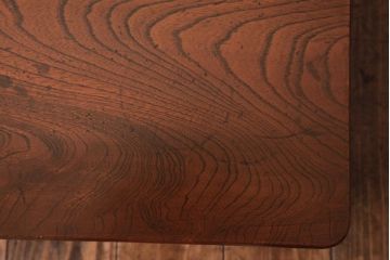 アンティーク家具　和製アンティーク　総ケヤキ材　天板一枚板　挽き物の脚が上品なローテーブル(座卓)
