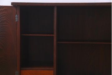 ビンテージ　工芸家具　高級杉材使用　御物緑地花鳥梅花文錦　漆塗り　牡丹の蒔絵が美しい茶箪笥(収納棚)(定価約50万円)
