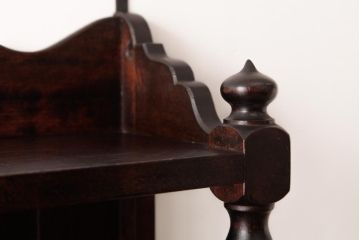 ビンテージ　松本民芸家具　エレガントな佇まいの吊り棚(壁掛け収納棚、ウォールシェルフ)