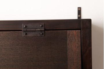 ラフジュ工房オリジナル　渋みのある風合いが魅力的なパタパタ扉の壁掛け収納棚(ウォールシェルフ)(1)