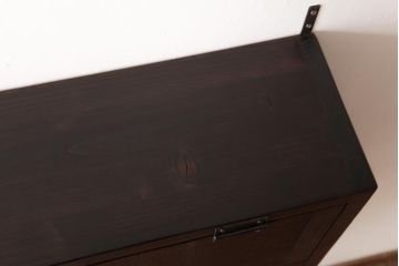 ラフジュ工房オリジナル　渋みのある風合いが魅力的なパタパタ扉の壁掛け収納棚(ウォールシェルフ、戸棚)(R-034315)(2)