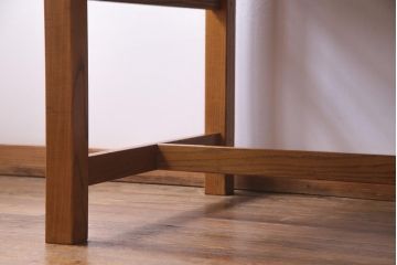 ビンテージ　リメイク家具　天板オーク材　木のぬくもりが感じられるようなダイニングテーブル(4人掛け、6人掛け)