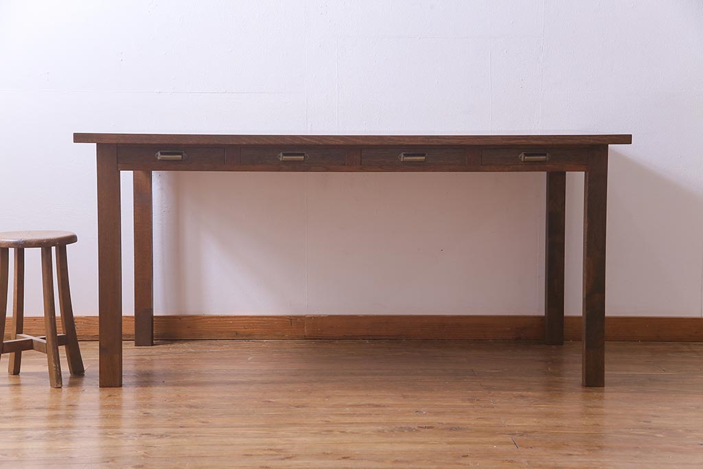 リメイク家具　天板オーク材　素朴な佇まいが魅力の引き出し付き作業テーブル(ダイニングテーブル、作業台)