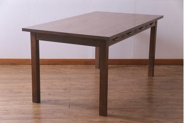 リメイク家具　天板オーク材　素朴な佇まいが魅力の引き出し付き作業テーブル(ダイニングテーブル、作業台)