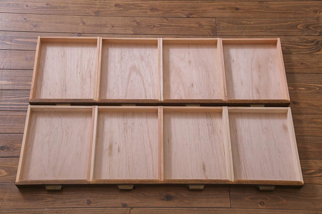 リメイク家具　天板オーク材　素朴な佇まいが魅力の引き出し付き作業テーブル(ダイニングテーブル、作業台)