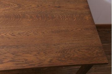 リメイク家具　天板オーク材　素朴な佇まいが魅力の引き出し付き作業テーブル(ダイニングテーブル、作業台)