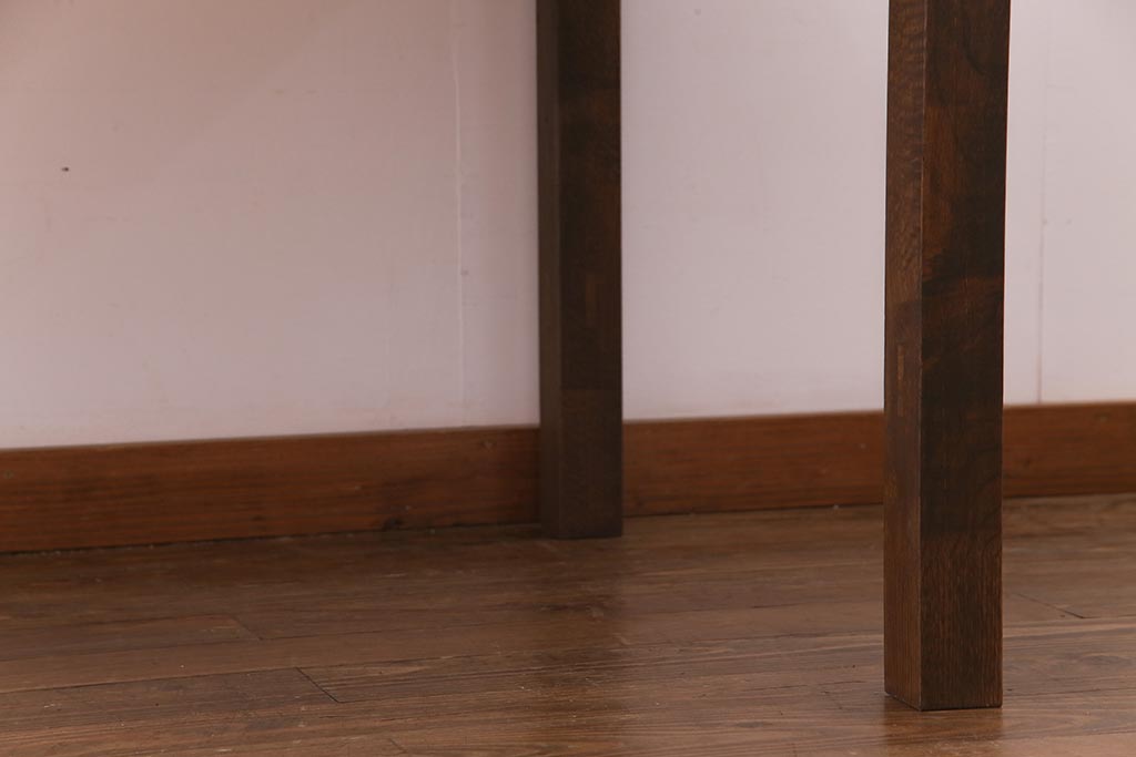 リメイク家具　天板オーク材　素朴な佇まいが魅力の引き出し付き作業テーブル(ダイニングテーブル、作業台)