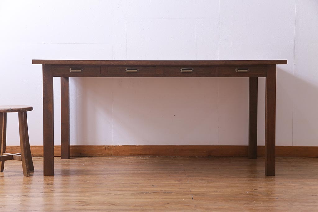 リメイク家具　天板オーク材　素朴な佇まいが魅力の引き出し付き作業テーブル(ダイニングテーブル、作業台)