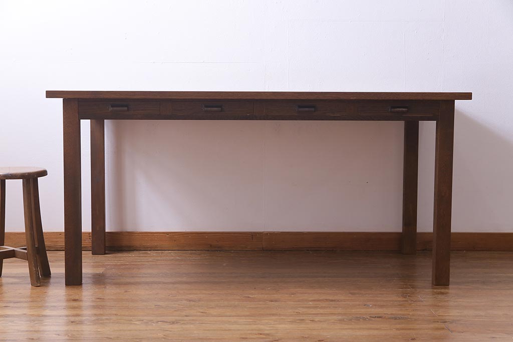 リメイク家具　天板オーク材　素朴な佇まいが魅力の引き出し付き作業テーブル(ダイニングテーブル、作業台)(1)