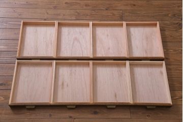 リメイク家具　天板オーク材　素朴な佇まいが魅力の引き出し付き作業テーブル(ダイニングテーブル、作業台)(1)