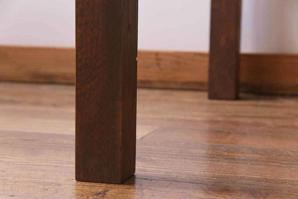 リメイク家具　天板オーク材　素朴な佇まいが魅力の引き出し付き作業テーブル(ダイニングテーブル、作業台)(1)