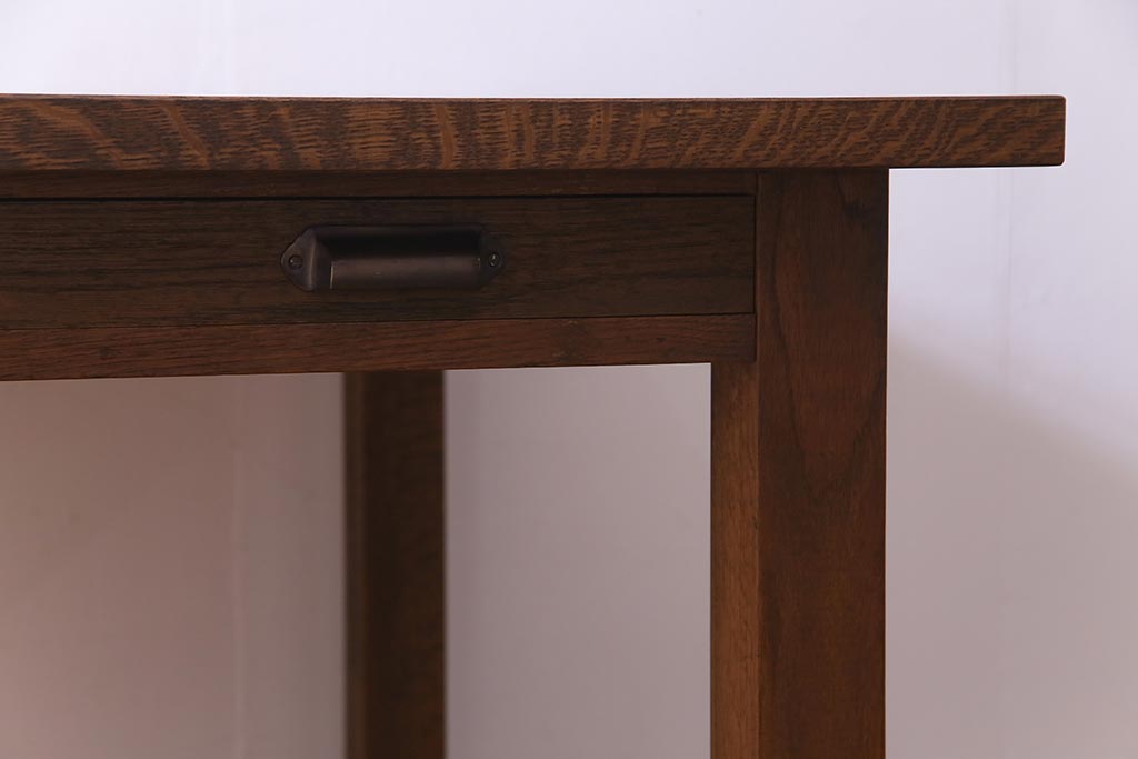 リメイク家具　天板オーク材　素朴な佇まいが魅力の引き出し付き作業テーブル(ダイニングテーブル、作業台)(1)