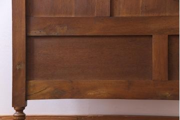 アンティーク家具　フランスアンティーク　オーク材　ブーケのレリーフが可憐な木の温もり溢れるベッドフレーム