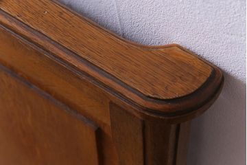 アンティーク家具　フランスアンティーク　オーク材　ブーケのレリーフが可憐な木の温もり溢れるベッドフレーム