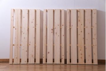 アンティーク家具　フランスアンティーク　オーク材　ブーケのレリーフが可憐な木の温もり溢れるベッドフレーム