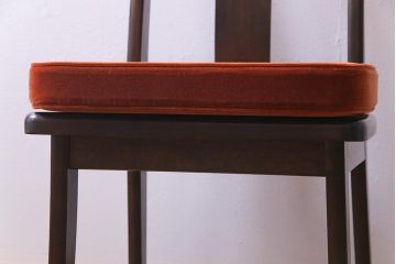 中古　民芸家具　洗練された大人の雰囲気が漂うチェア(椅子、ダイニングチェア)