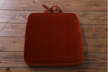 中古　民芸家具　ベルベットのクッションが上品な印象与えるチェア(椅子、ダイニングチェア)