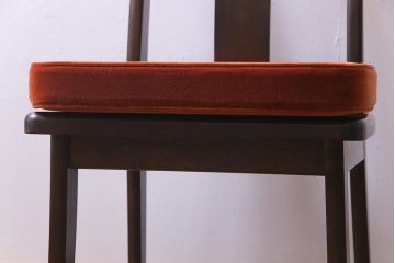 中古　民芸家具　ベルベットのクッションが上品な印象与えるチェア(椅子、ダイニングチェア)(1)