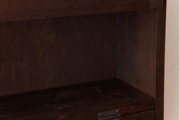ラフジュ工房オリジナル　古い木の味わいが楽しめるパタパタ扉の壁掛け収納棚(ウォールシェルフ)(2)