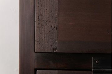 ラフジュ工房オリジナル　古い木の味わいが楽しめるパタパタ扉の壁掛け収納棚(ウォールシェルフ、戸棚)(R-034336)(3)