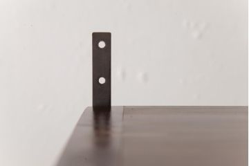 ラフジュ工房オリジナル　古い木の味わいが楽しめるパタパタ扉の壁掛け収納棚(ウォールシェルフ)