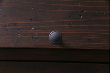 ラフジュ工房オリジナル　リメイク家具　明治期の松材が味わい深いパタパタ扉のリビングボード(下駄箱、収納棚、サイドボード)(2)