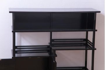 工芸品　本漆塗り　蒔絵　細部まで趣向が凝らされた輪島塗の茶棚(飾り棚、茶箪笥)(定価約300万円)