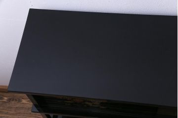 工芸品　本漆塗り　蒔絵　細部まで趣向が凝らされた輪島塗の茶棚(飾り棚、茶箪笥)(定価約300万円)